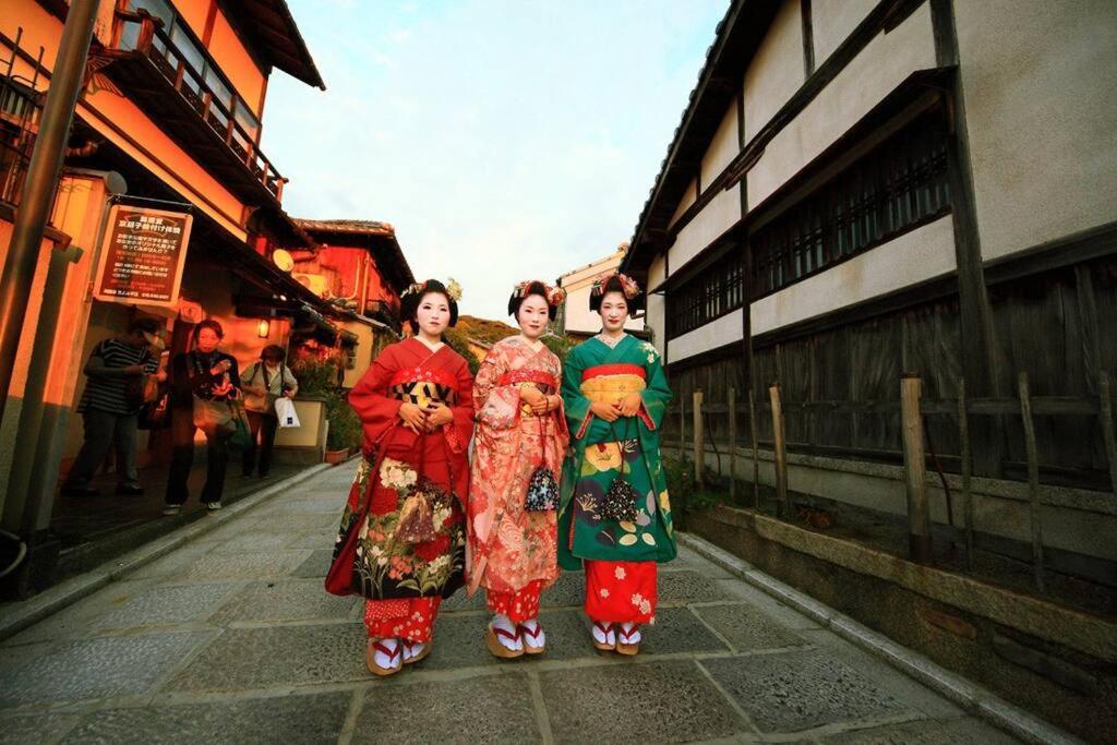 Sanzen Ya Kyoto さんぜんやきょうと- Cozy Art Space For Lover Of Travel - מראה חיצוני תמונה